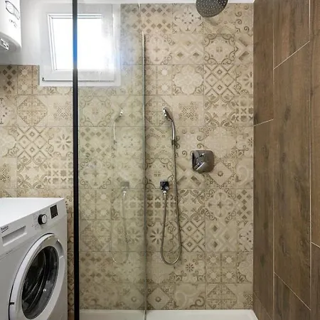 With Whirpool 2 Bedrooms