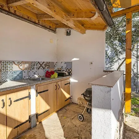 With Whirpool 2 Bedrooms Prázdninový dům *