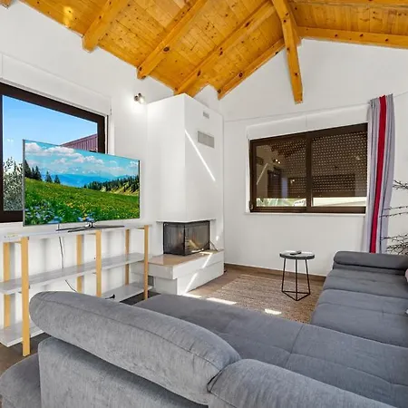 Prázdninový dům With Whirpool 2 Bedrooms Jezera