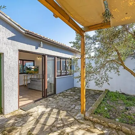 With Whirpool 2 Bedrooms * Jezera
